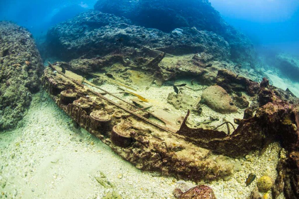 残波岬の戦車 LVT【アリゲーター】第二次世界大戦の遺跡