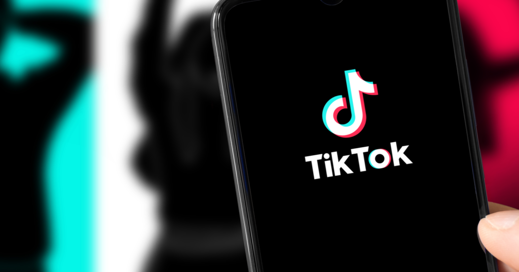 「TikTok(ティックトック)」を始めました！！
