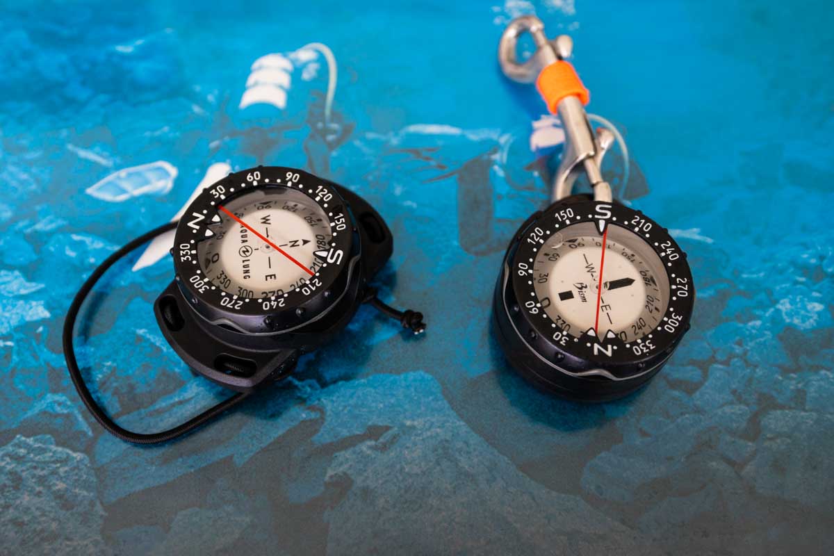 水中コンパス