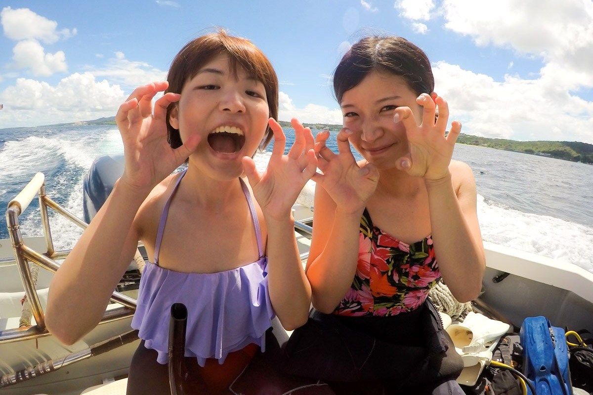 ダイビングに水着はいる?水着を忘れた場合は?